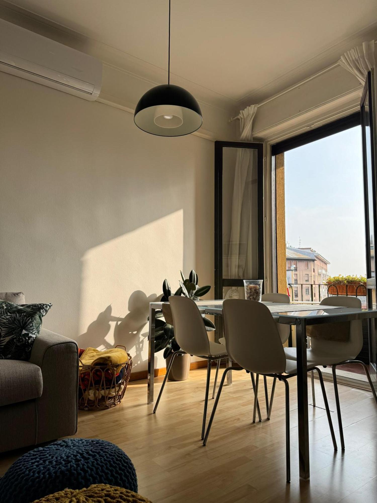Apartmán Trilocale Con Due Balconi A Isola Porta Nuova Milán Exteriér fotografie
