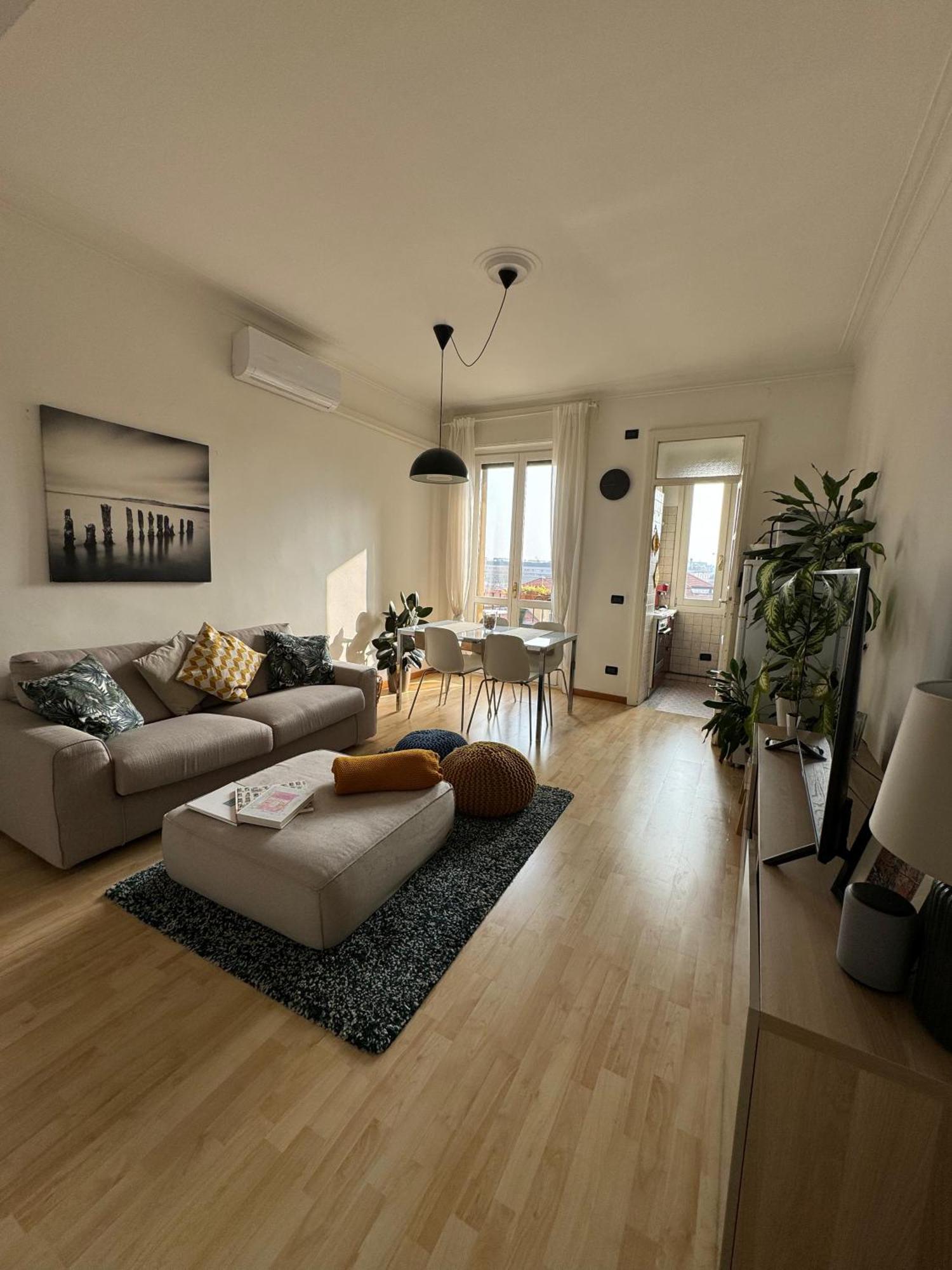 Apartmán Trilocale Con Due Balconi A Isola Porta Nuova Milán Exteriér fotografie